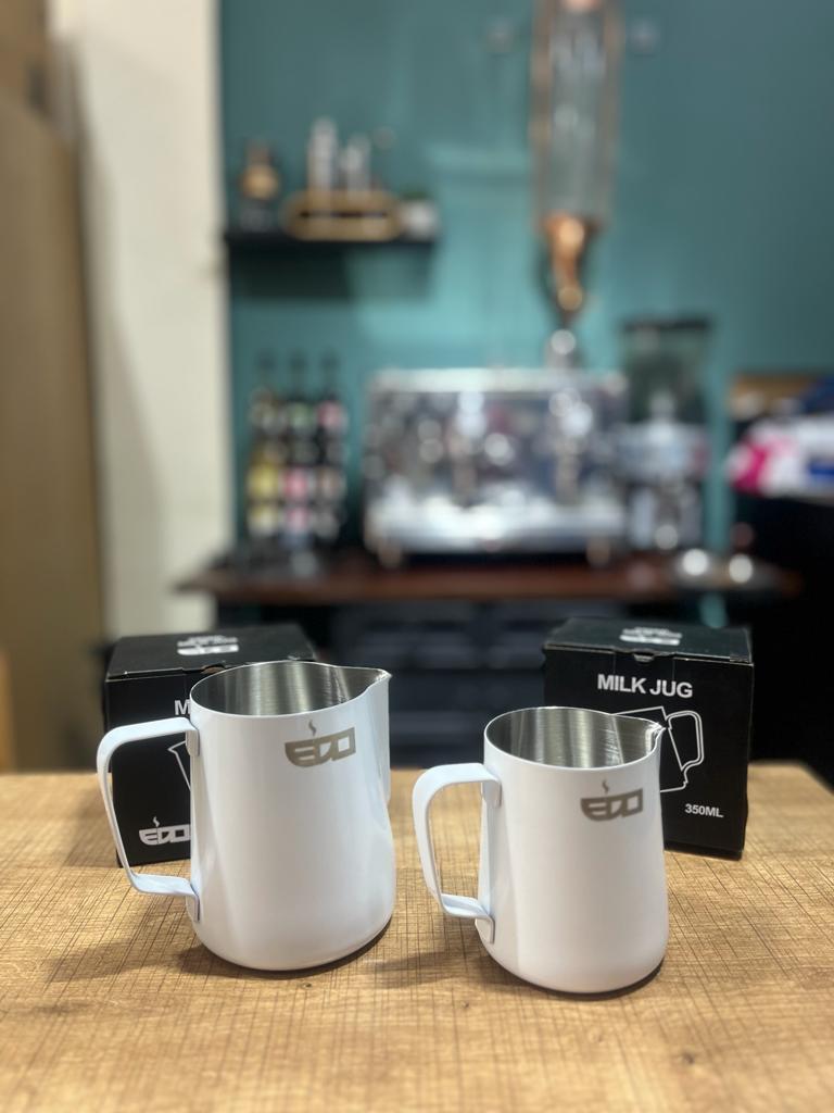 350 ML / 600 ML WHITE MILK PITCHER